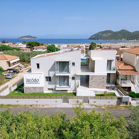 Arodo Suites Nea Iraklitsa Exterior photo