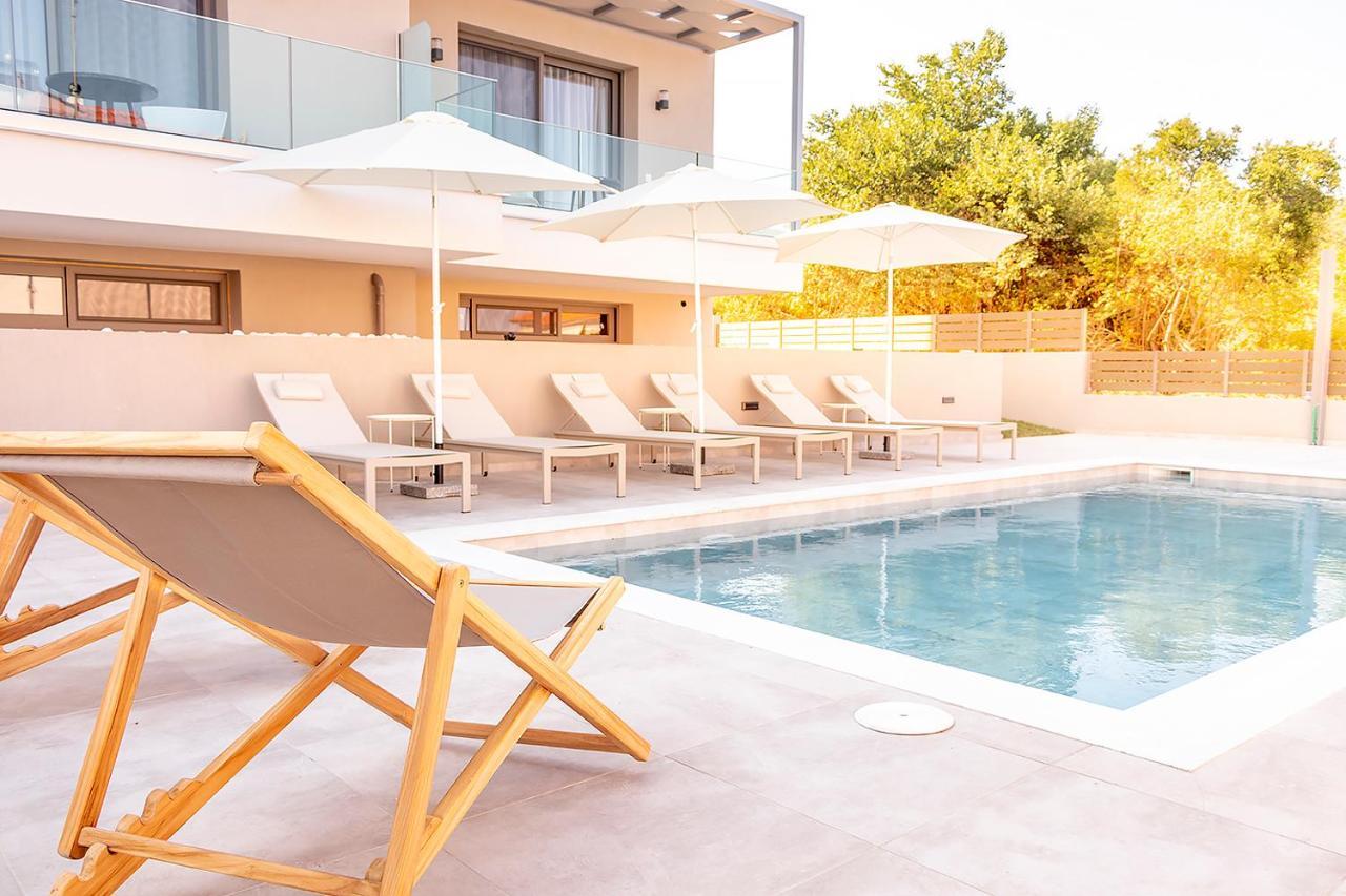 Arodo Suites Nea Iraklitsa Exterior photo