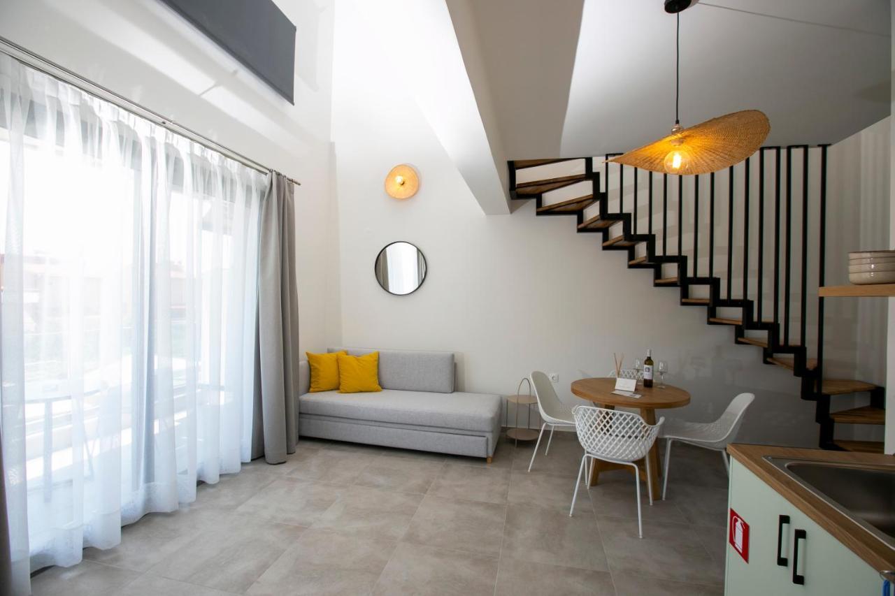 Arodo Suites Nea Iraklitsa Exterior photo
