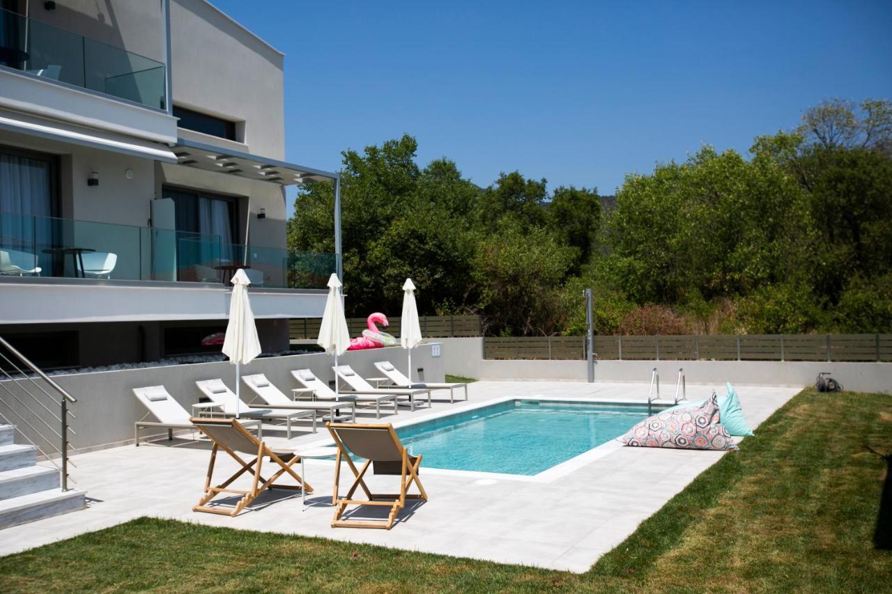 Arodo Suites Nea Iraklitsa Exterior photo
