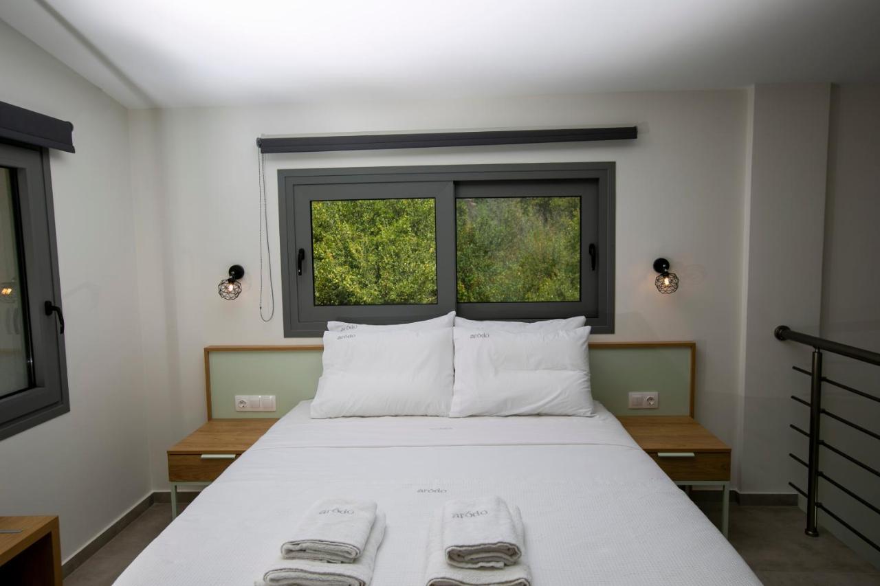 Arodo Suites Nea Iraklitsa Exterior photo