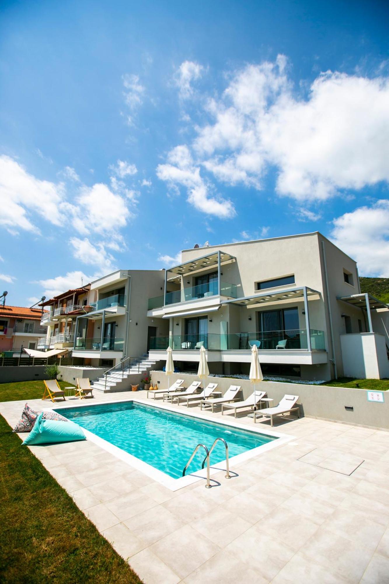 Arodo Suites Nea Iraklitsa Exterior photo