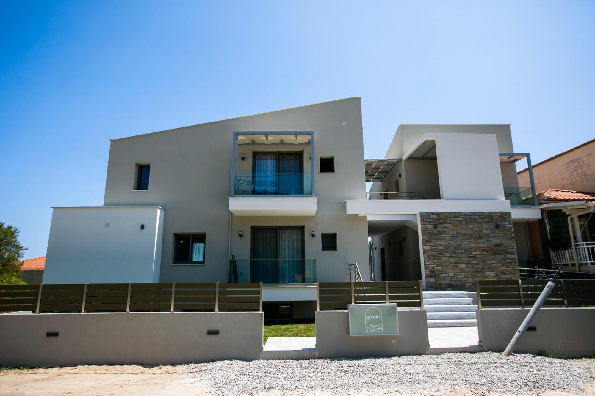 Arodo Suites Nea Iraklitsa Exterior photo