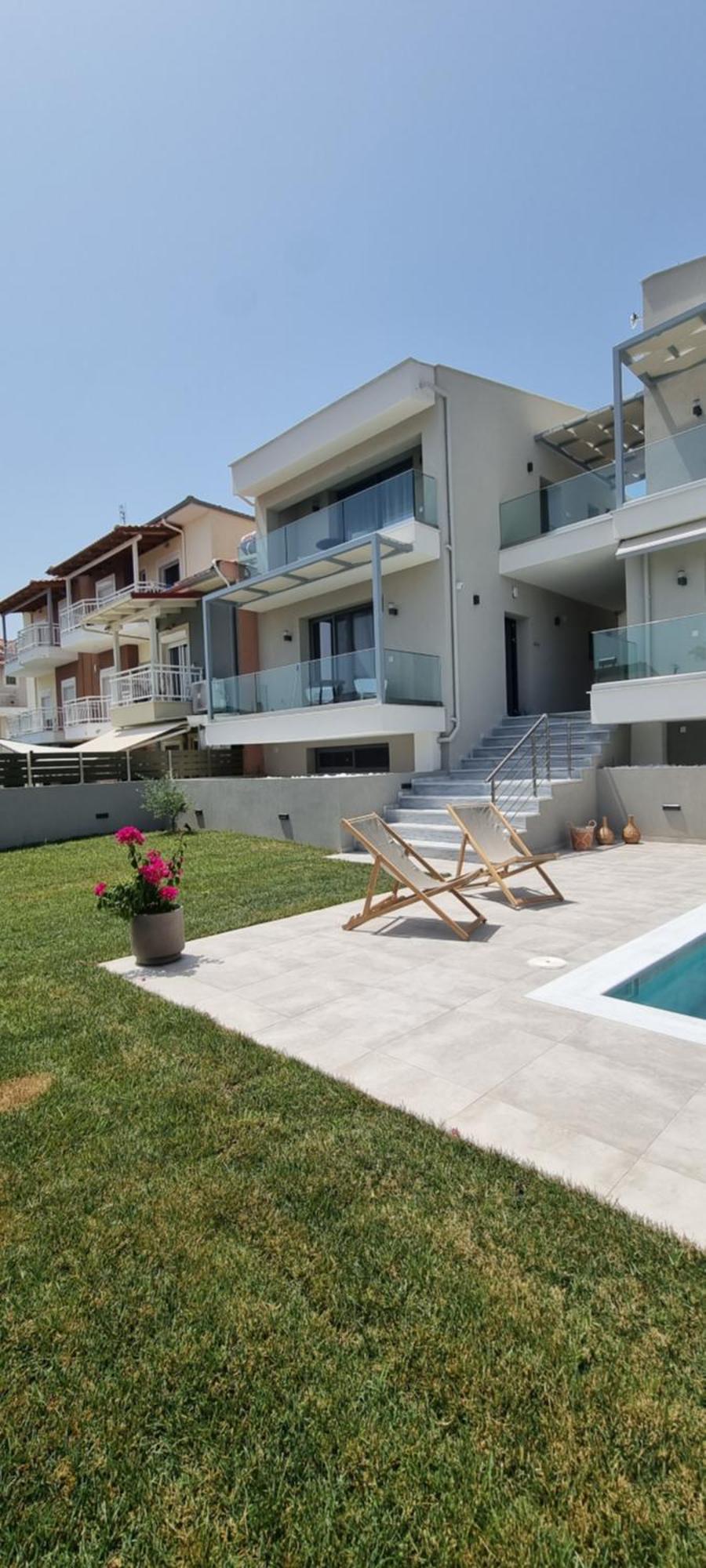 Arodo Suites Nea Iraklitsa Exterior photo