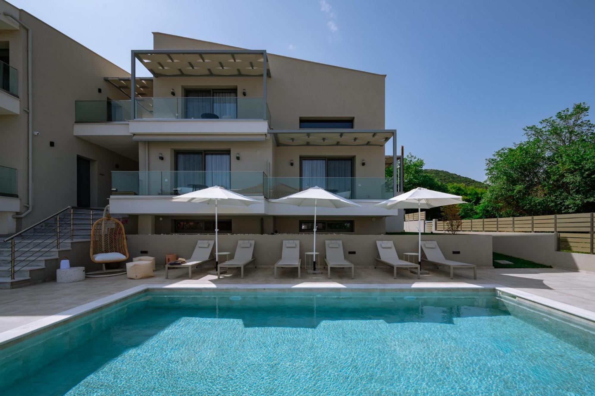 Arodo Suites Nea Iraklitsa Exterior photo