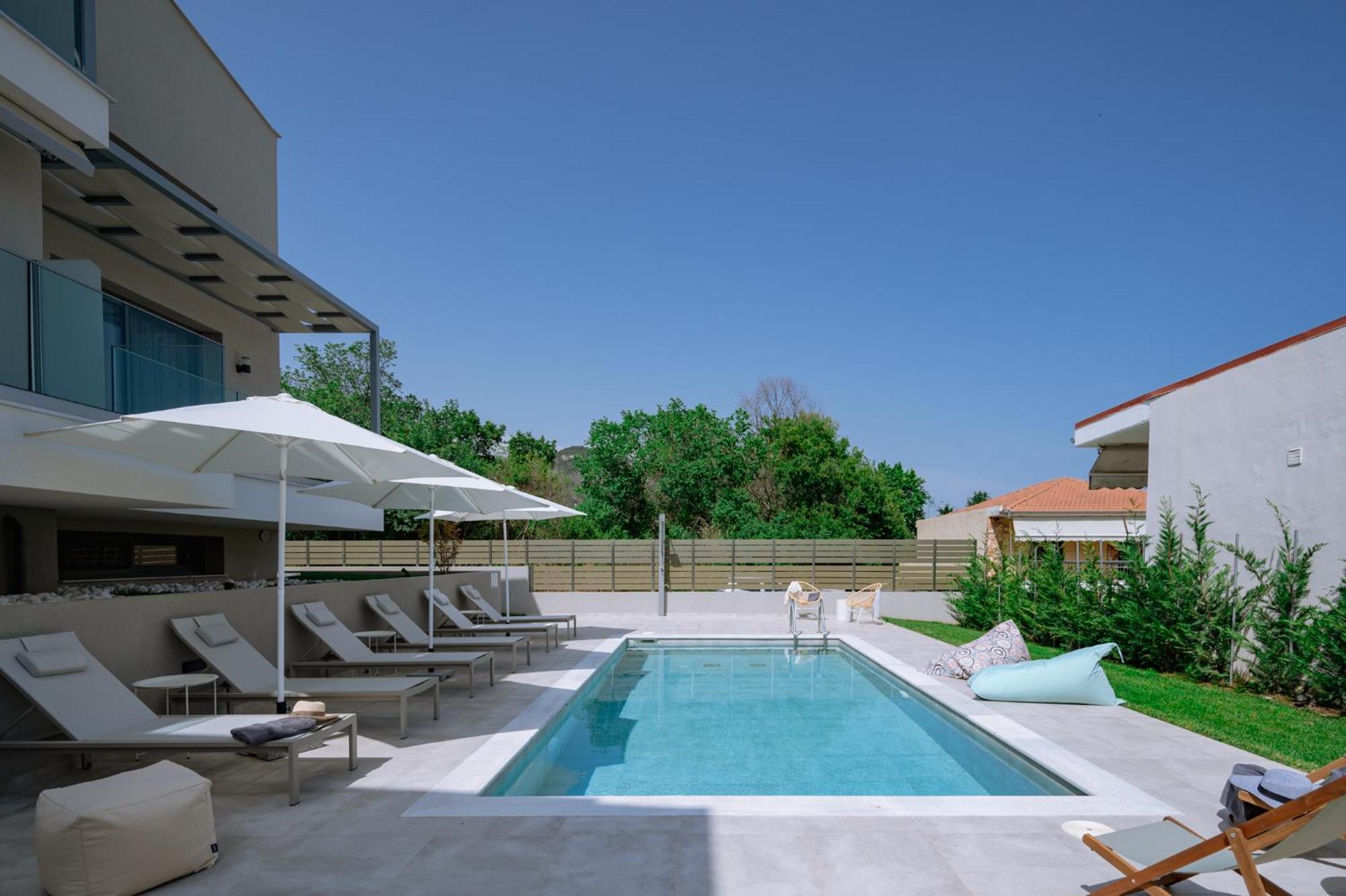 Arodo Suites Nea Iraklitsa Exterior photo