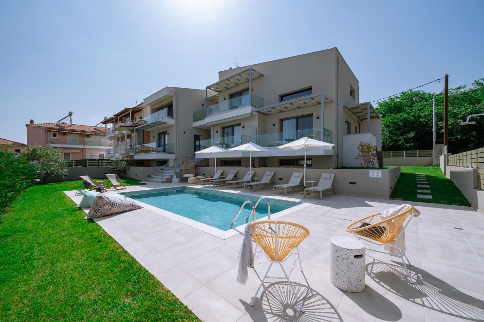Arodo Suites Nea Iraklitsa Exterior photo
