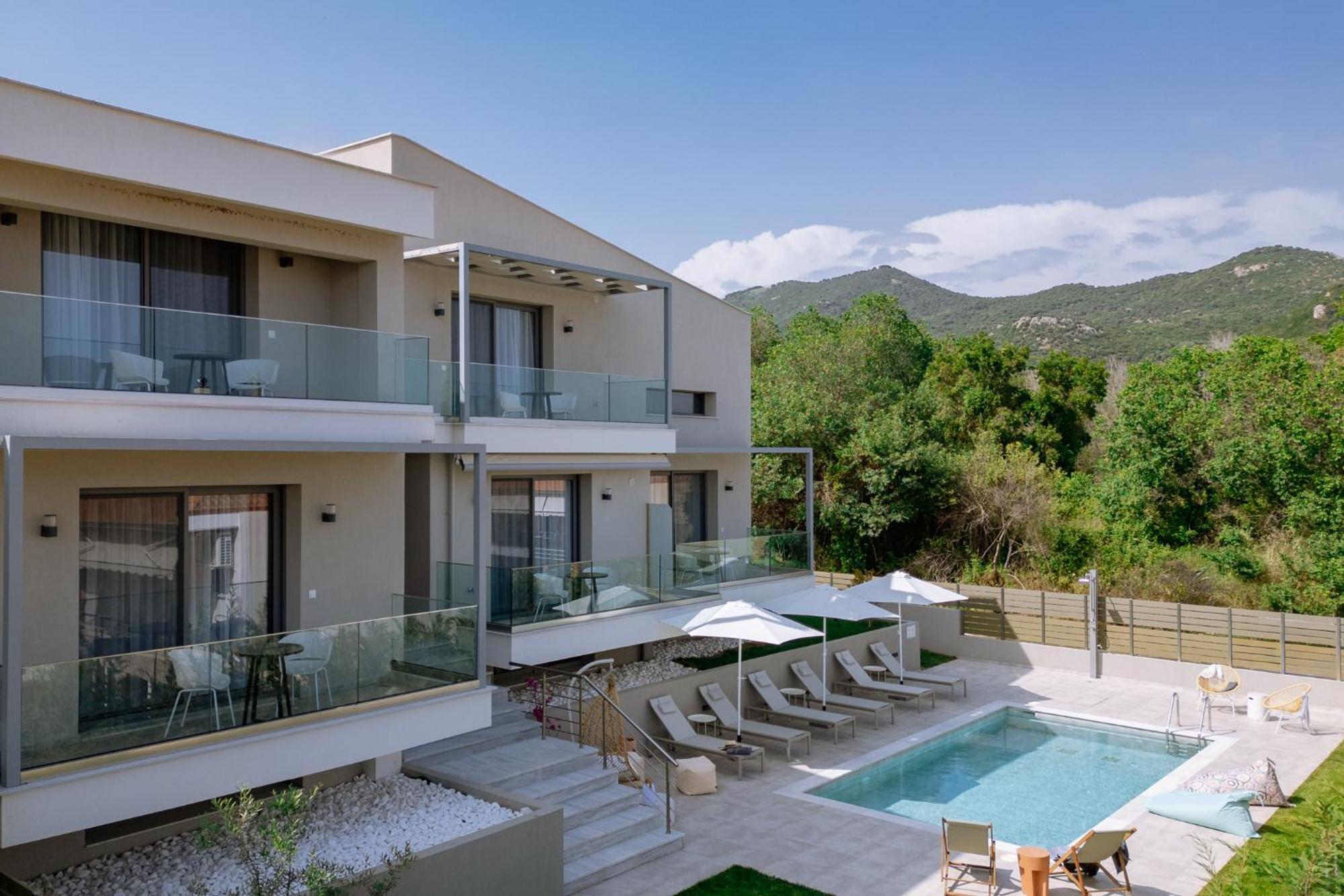 Arodo Suites Nea Iraklitsa Exterior photo